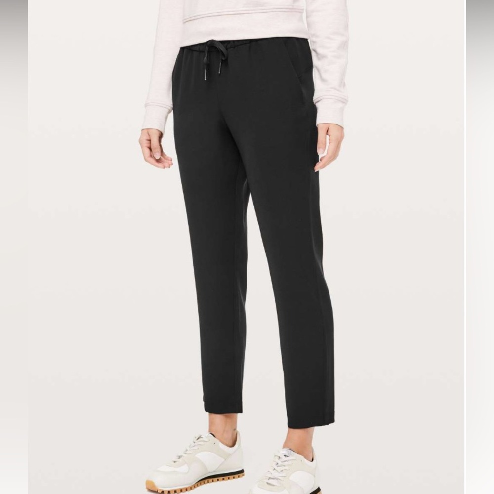 lululemon athletica Black Straight Leg Ankle Pants